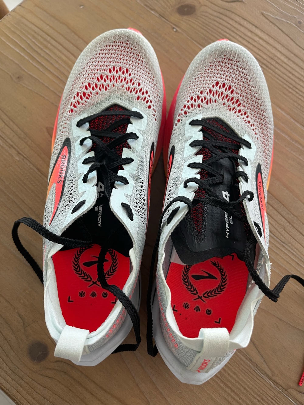 Brooks Hyperion Elite 4